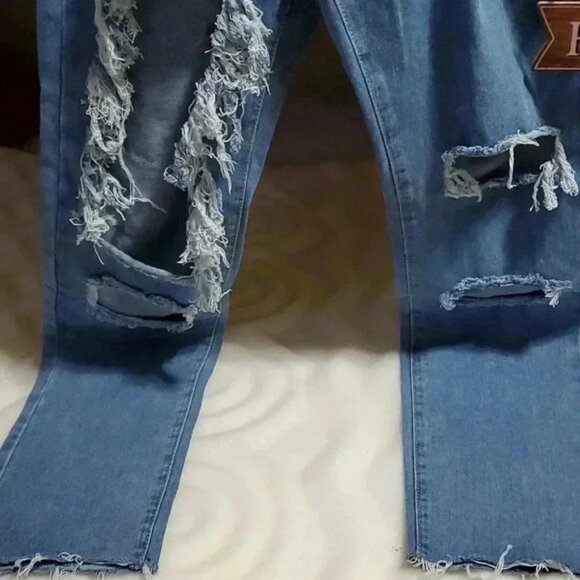 SHIENJEANS - Picture 2 of 8